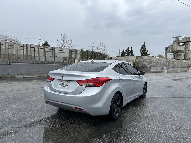 2013 Hyundai ELANTRA GLS - Photo 4 - Canoga Park, CA 91303