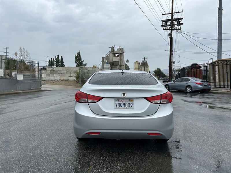 2013 Hyundai ELANTRA GLS - Photo 8 - Canoga Park, CA 91303