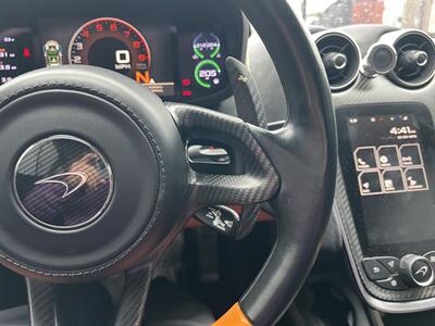 2016 McLaren 570S   - Photo 29 - Canoga Park, CA 91303