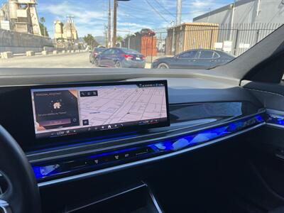 2024 BMW 7 Series 740i   - Photo 31 - Canoga Park, CA 91303