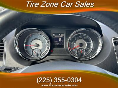 2016 Chrysler Town & Country Touring   - Photo 10 - Baton Rouge, LA 70805