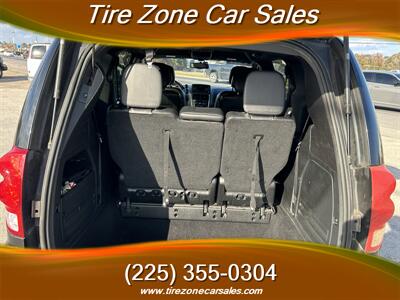 2014 Dodge Grand Caravan SXT 30th Anniversary   - Photo 9 - Baton Rouge, LA 70805