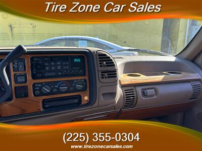 1995 Chevrolet Suburban C1500 - Photo 11 - Baton Rouge, LA 70805