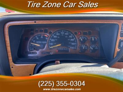 1995 Chevrolet Suburban C1500 - Photo 10 - Baton Rouge, LA 70805