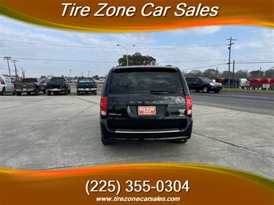 2017 Dodge Grand Caravan SXT   - Photo 4 - Baton Rouge, LA 70805