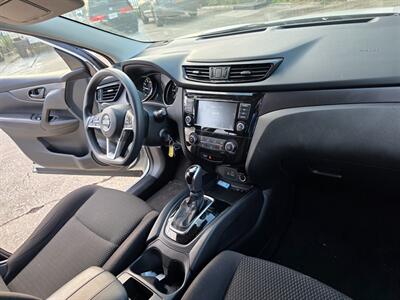 2020 Nissan Rogue Sport S   - Photo 5 - Umatilla, FL 32784