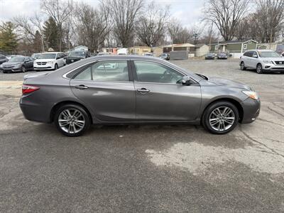 2016 Toyota Camry LE   - Photo 8 - Indianapolis, IN 46226
