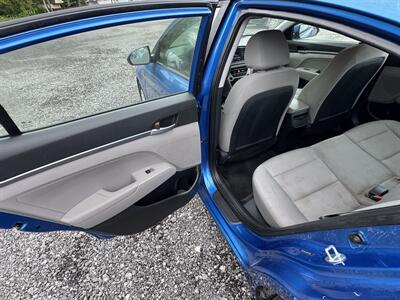 2017 Hyundai ELANTRA SE   - Photo 16 - Indianapolis, IN 46226