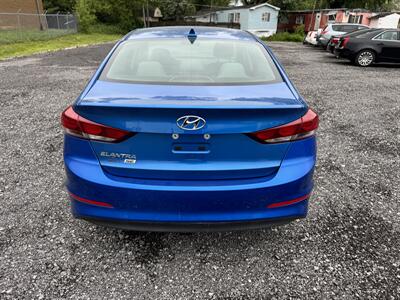 2017 Hyundai ELANTRA SE   - Photo 2 - Indianapolis, IN 46226