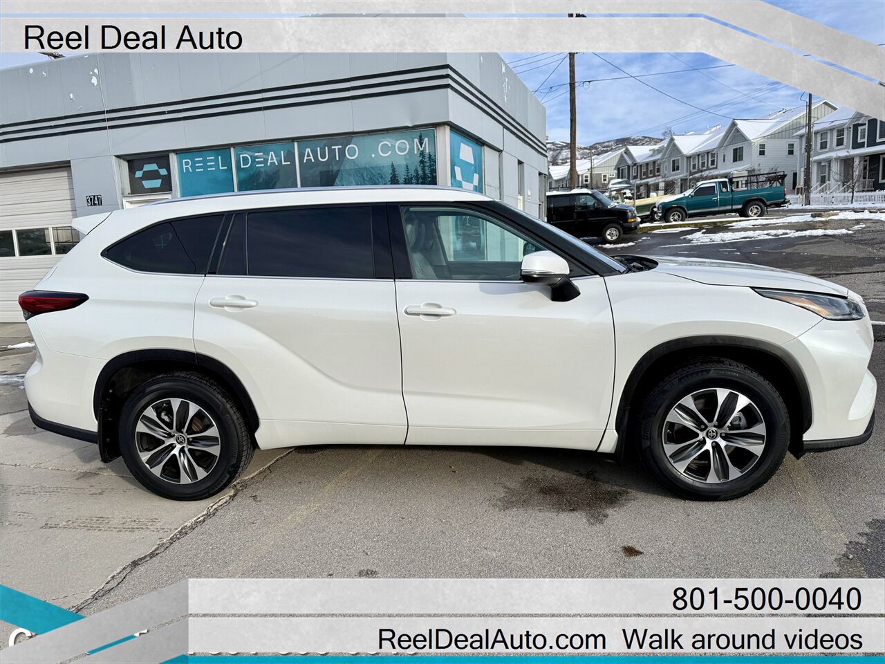 2021 Toyota Highlander XLE   - Photo 1 - North Salt Lake, UT 84010