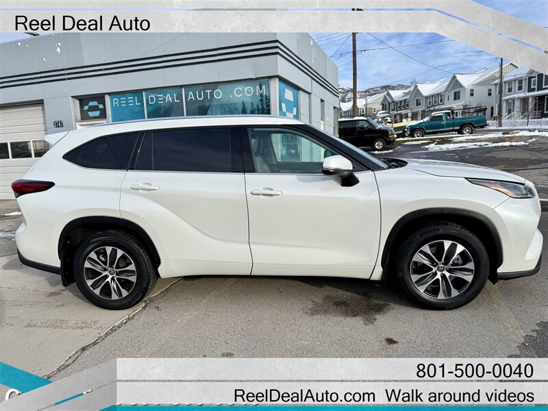 2021 Toyota Highlander XLE  