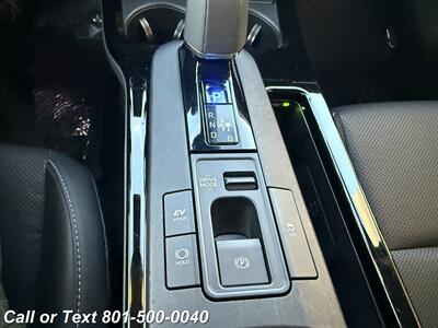 2023 Toyota Prius XLE   - Photo 9 - North Salt Lake, UT 84010