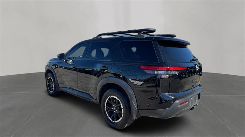 2023 Nissan Pathfinder Rock Creek - Photo 3 - Long Beach, CA 90813