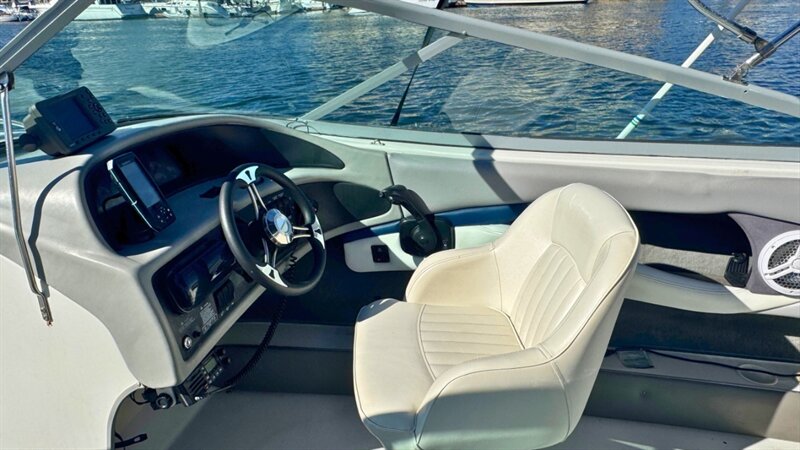 2000 Fourwinns «model» - Photo 6 - Long Beach, CA 90813