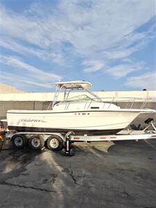 2004 Trophy &laquo;model&raquo;   - Photo 19 - Long Beach, CA 90813