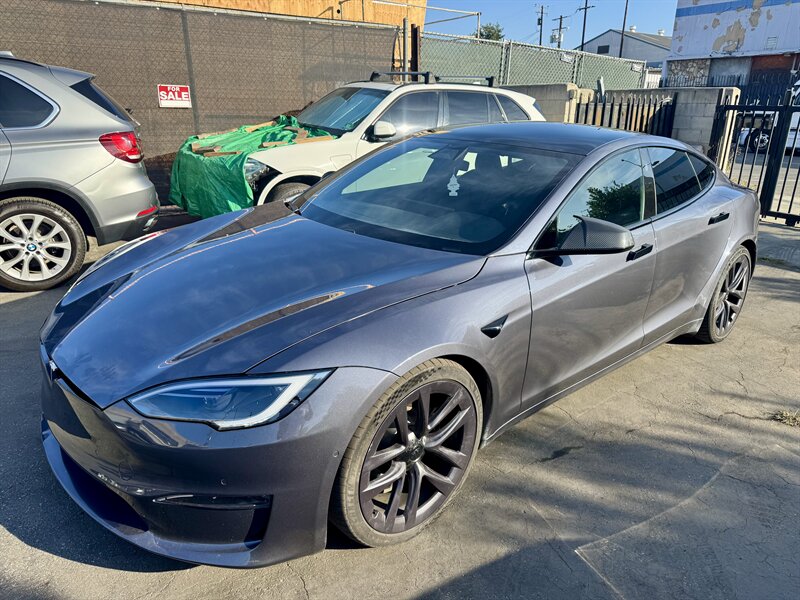 2022 Tesla Model S  