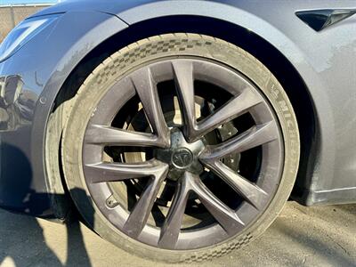 2022 Tesla Model S   - Photo 17 - Long Beach, CA 90813
