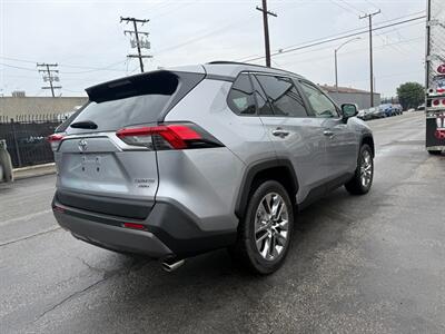 2021 Toyota RAV4 Limited   - Photo 3 - Long Beach, CA 90813