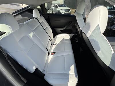 2023 Tesla Model Y   - Photo 19 - Long Beach, CA 90813