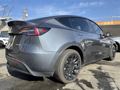 2023 Tesla Model Y   - Photo 8 - Long Beach, CA 90813