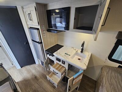 2026 PALOMINO PUMA 12FBCE - Photo 9 - Lake Ariel, PA 18436