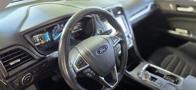 2018 Ford Fusion SE   - Photo 10 - Apopka, FL 32703