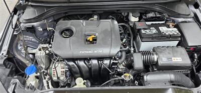 2018 Hyundai ELANTRA Limited - Photo 15 - Apopka, FL 32703