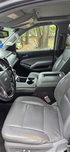 2019 Chevrolet Suburban LT   - Photo 12 - Apopka, FL 32703