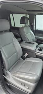 2019 Chevrolet Suburban LT   - Photo 11 - Apopka, FL 32703