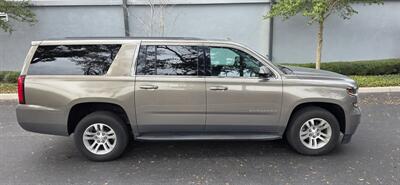 2019 Chevrolet Suburban LT   - Photo 3 - Apopka, FL 32703