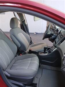 2015 Chevrolet Sonic LT Auto   - Photo 13 - Apopka, FL 32703