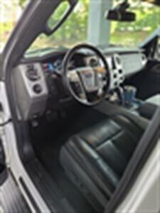 2016 Ford Expedition Limited   - Photo 12 - Apopka, FL 32703