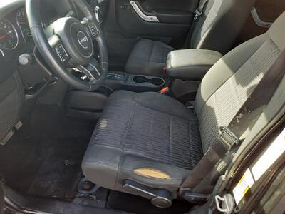 2012 Jeep Wrangler Unlimited Sahara   - Photo 6 - Medford, OR 97504