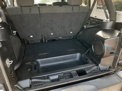 2012 Jeep Wrangler Unlimited Sahara   - Photo 10 - Medford, OR 97504