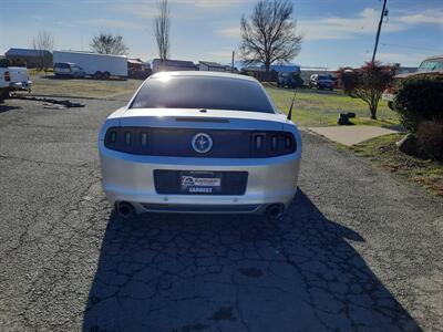 2014 Ford Mustang V6 - Photo 4 - Medford, OR 97504