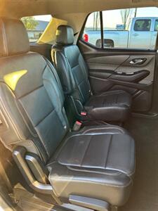 2019 Chevrolet Traverse LT Leather 4x4 4dr SUV - Photo 7 - Roseburg, OR 97470