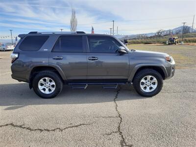 2019 Toyota 4Runner SR5   - Photo 5 - Medford, OR 97504