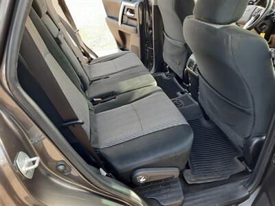 2019 Toyota 4Runner SR5   - Photo 9 - Medford, OR 97504