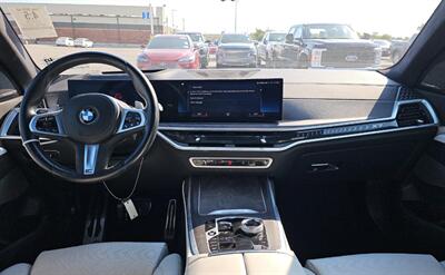 2023 BMW X7 xDrive40i   - Photo 11 - Matthews, NC 28104