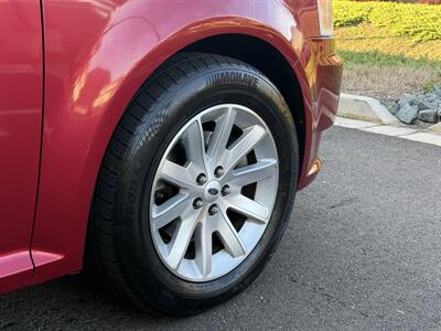 2009 Ford Flex SEL   - Photo 23 - Elk Grove, CA 95624