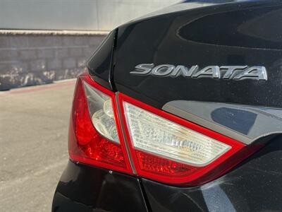 2011 Hyundai SONATA GLS   - Photo 9 - Elk Grove, CA 95624