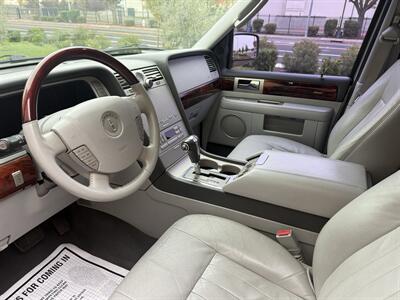 2005 Lincoln Navigator Luxury   - Photo 9 - Elk Grove, CA 95624