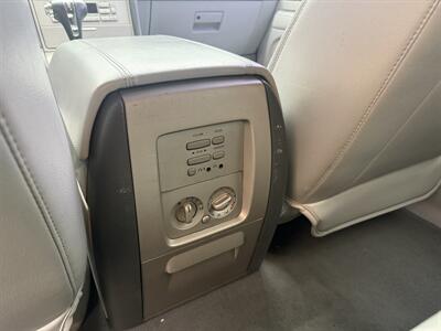 2005 Lincoln Navigator Luxury   - Photo 22 - Elk Grove, CA 95624