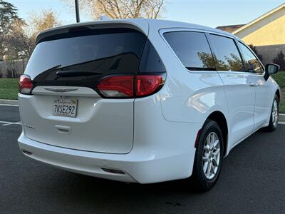 2017 Chrysler Pacifica Touring - Photo 6 - Elk Grove, CA 95624