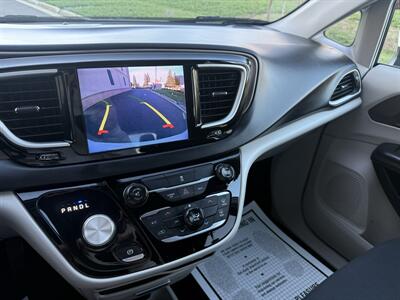 2017 Chrysler Pacifica Touring - Photo 12 - Elk Grove, CA 95624
