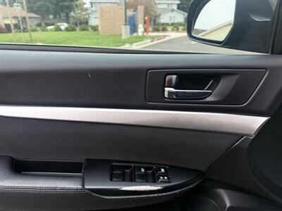 2010 Subaru Outback 2.5i - Photo 13 - Elk Grove, CA 95624