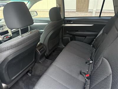 2010 Subaru Outback 2.5i - Photo 17 - Elk Grove, CA 95624