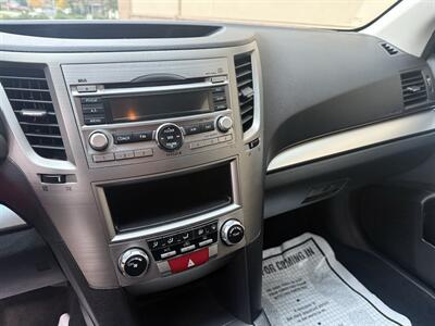 2010 Subaru Outback 2.5i - Photo 14 - Elk Grove, CA 95624