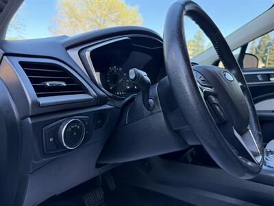 2020 Ford Fusion SE - Photo 9 - Elk Grove, CA 95624