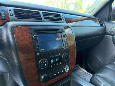 2008 Chevrolet Avalanche LS - Photo 11 - Elk Grove, CA 95624